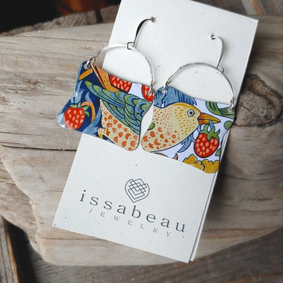 ๐SOLD๐The Strawberry Thief William Morris Folk Art Earrings - Picture 6 of 9